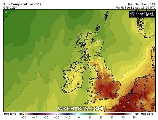 uk and europe weather forecast latest august 11 lightning storms to battle britain for days
